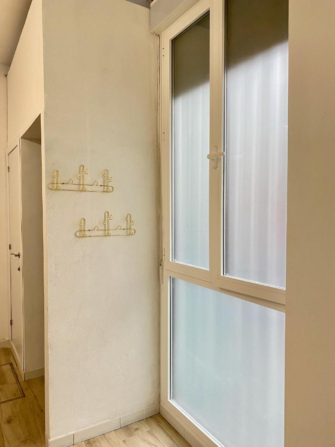 Flamenca Triana - Apartamento Wifi Con 2 Dormitorios 2 Sofas Camas 2 Banos Sevilla Dış mekan fotoğraf
