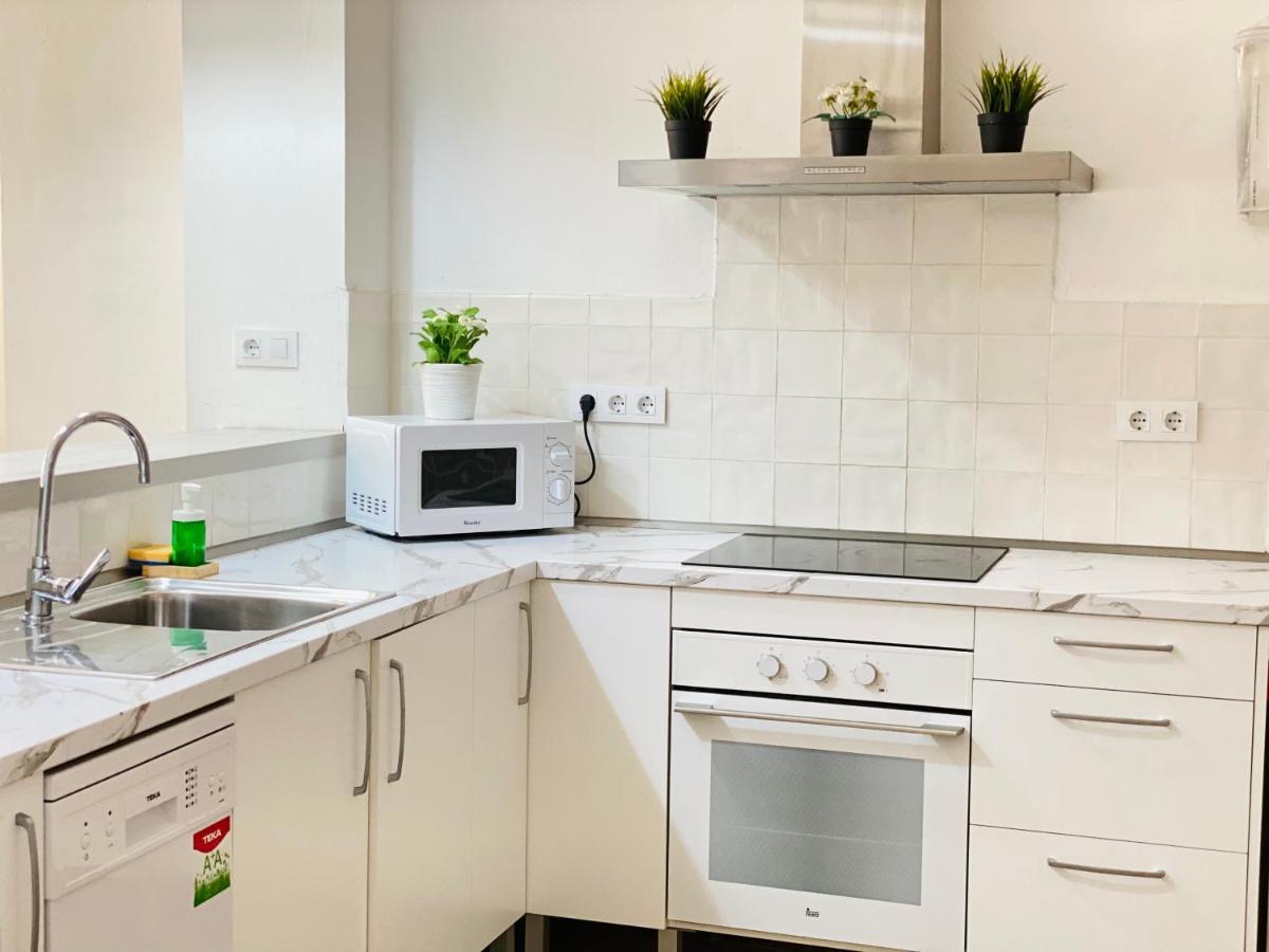 Flamenca Triana - Apartamento Wifi Con 2 Dormitorios 2 Sofas Camas 2 Banos Sevilla Dış mekan fotoğraf