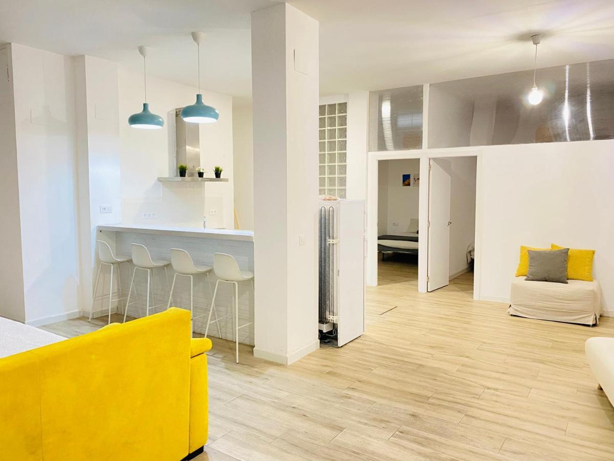 Flamenca Triana - Apartamento Wifi Con 2 Dormitorios 2 Sofas Camas 2 Banos Sevilla Dış mekan fotoğraf