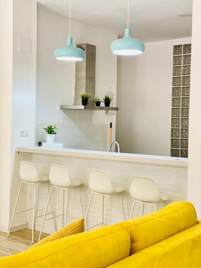 Flamenca Triana - Apartamento Wifi Con 2 Dormitorios 2 Sofas Camas 2 Banos Sevilla Dış mekan fotoğraf